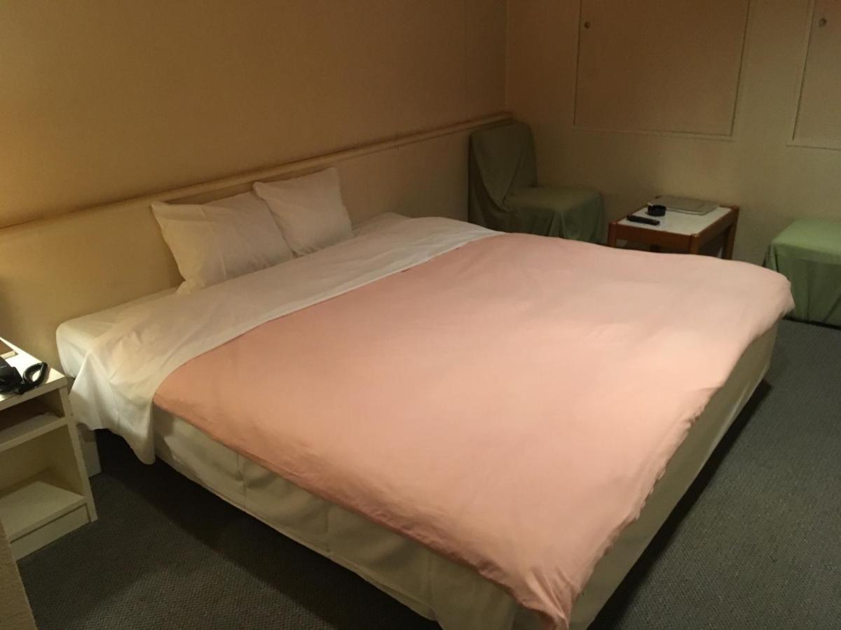 Hotel Noel Tokyo prefektur Exteriör bild